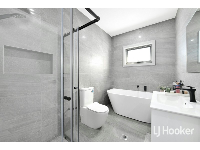 18 & 18A Bennett St, Bass Hill NSW 2197