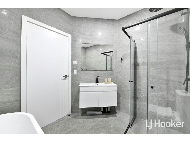 18 & 18A Bennett St, Bass Hill NSW 2197