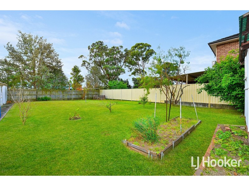 34 Chifley Ave, Sefton NSW 2162