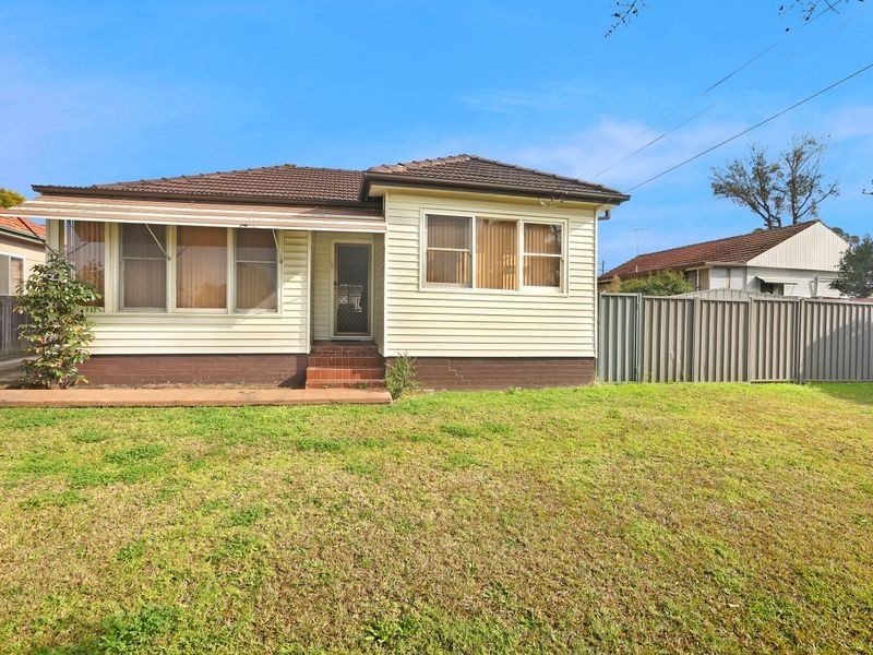 4 Hector Street, Chester Hill NSW 2162