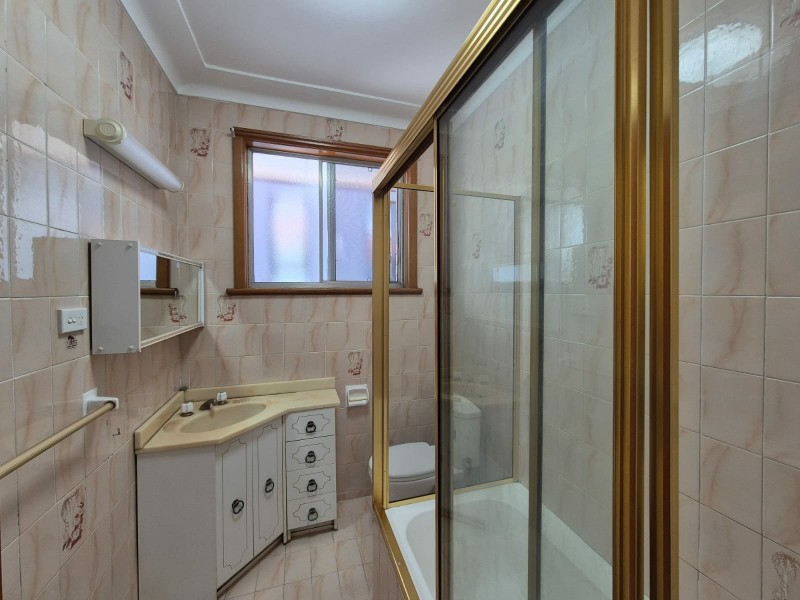 6 Forshaw Ave, Chester Hill NSW 2162