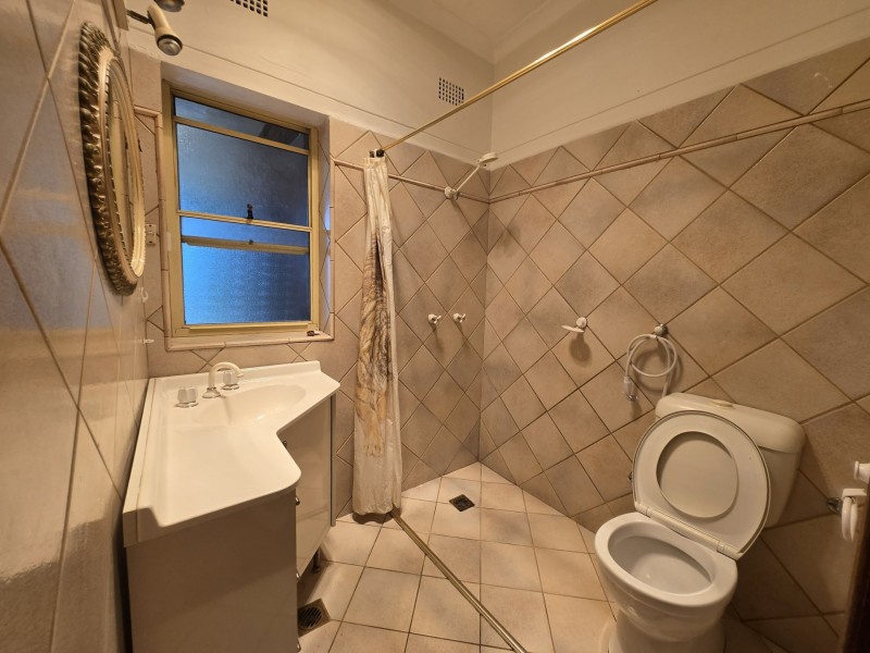 49 Kibo Rd, Regents Park NSW 2143