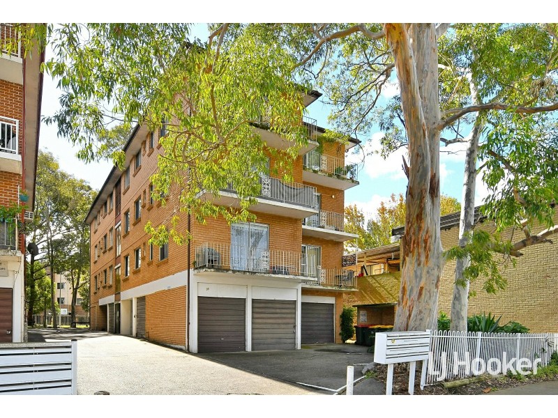 10/33 Carramar Ave, Carramar NSW 2163