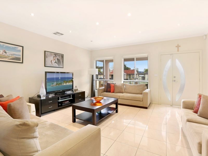 33A Alcoomie St, Villawood NSW 2163