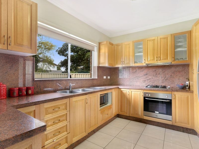 33A Alcoomie St, Villawood NSW 2163