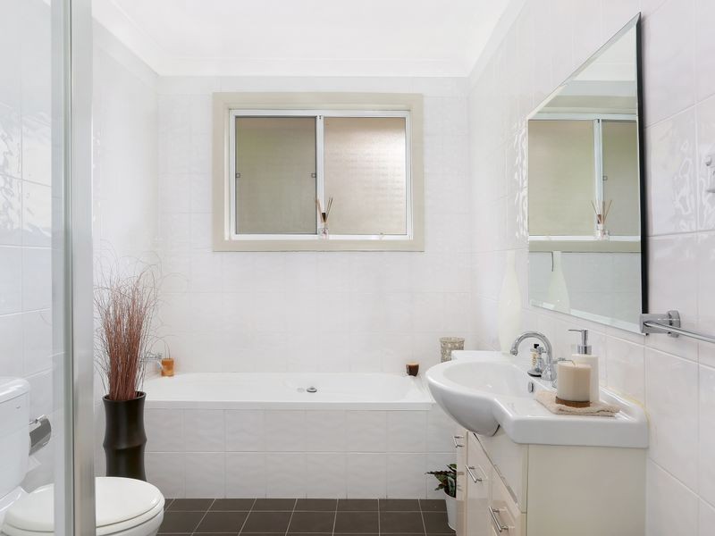 33A Alcoomie St, Villawood NSW 2163