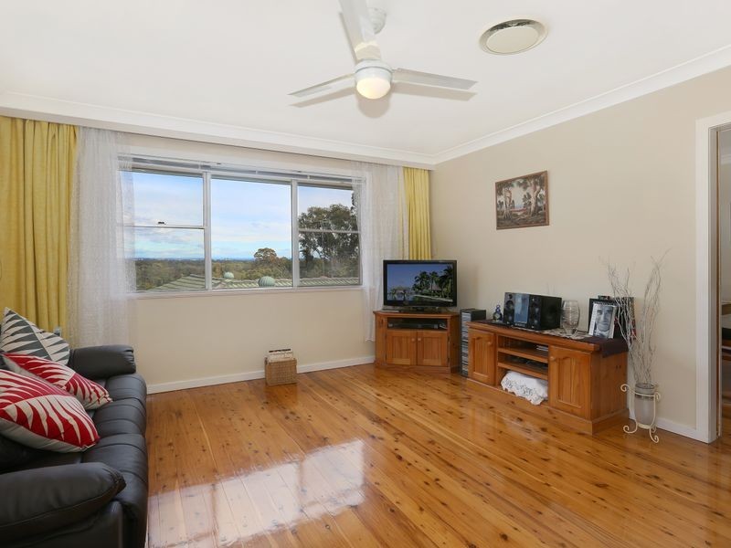 52 Wendy Avenue, Georges Hall NSW 2198