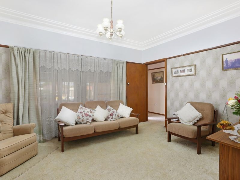 12 Australia St, Bass Hill NSW 2197