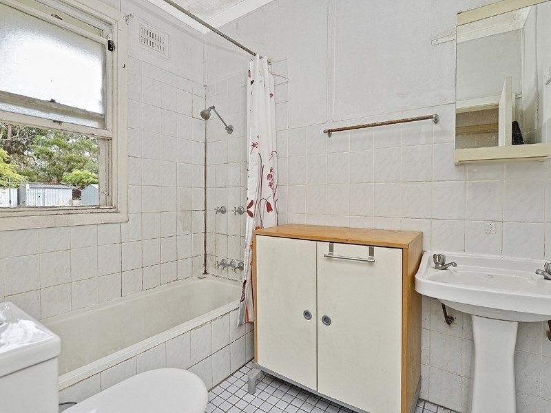 32 Goonaroi Street, Villawood NSW 2163