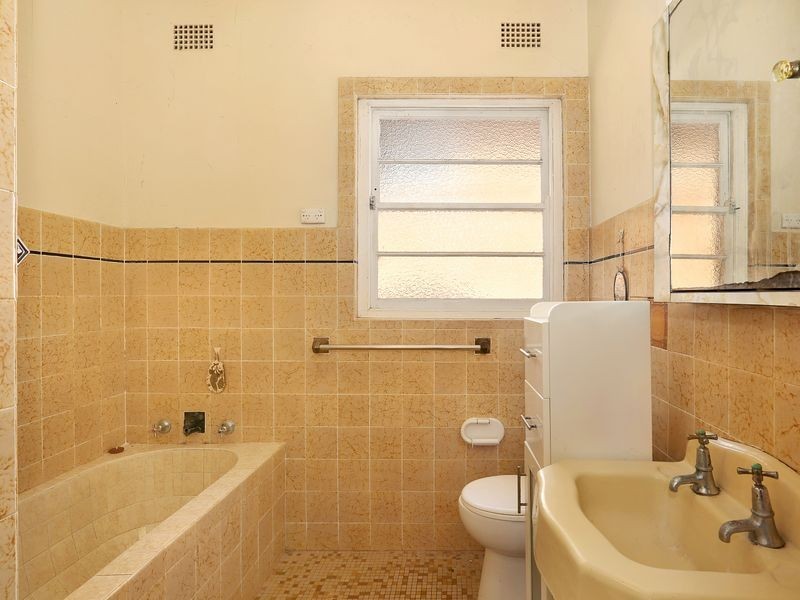 205 Cooper Road, Yagoona NSW 2199