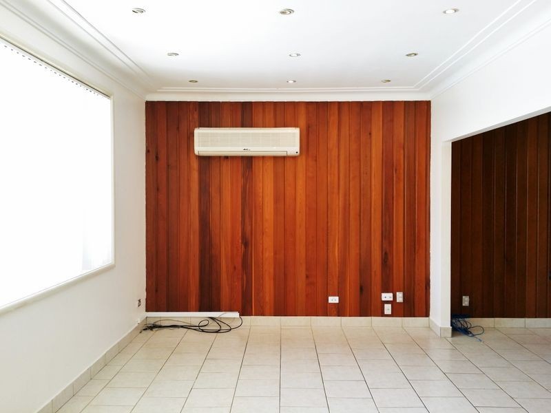 2 Dawn Avenue, Chester Hill NSW 2162