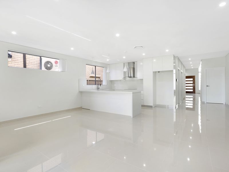 28 Kawana Street, Bass Hill NSW 2197