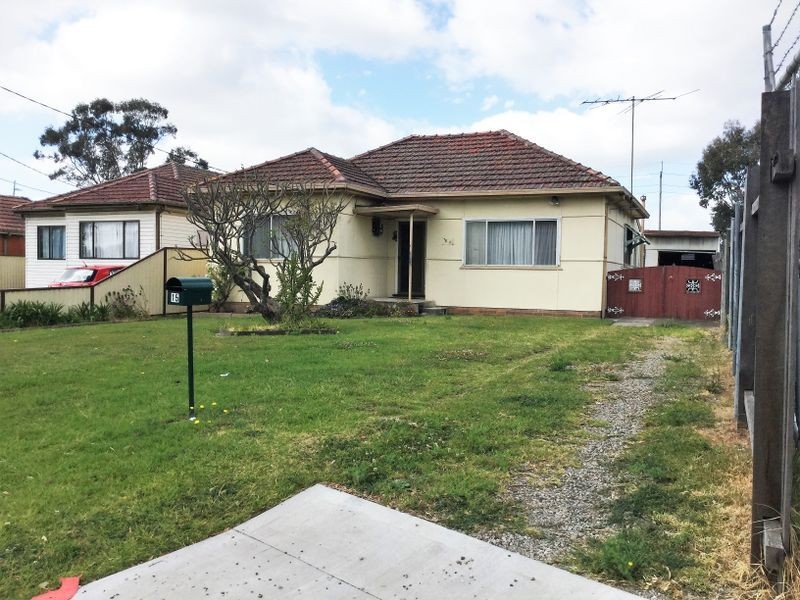 15 Neutral Ave, Birrong NSW 2143