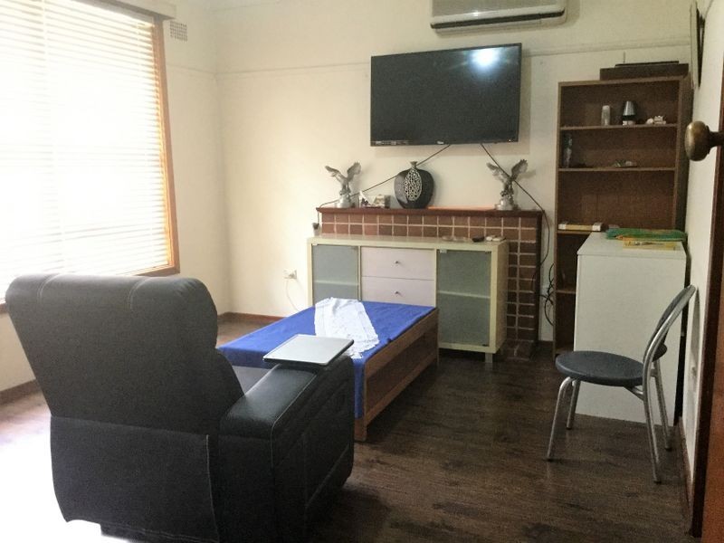 6 Nurragi Street, Villawood NSW 2163