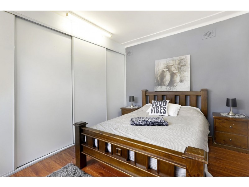 17 Robertson Road, Chester Hill NSW 2162