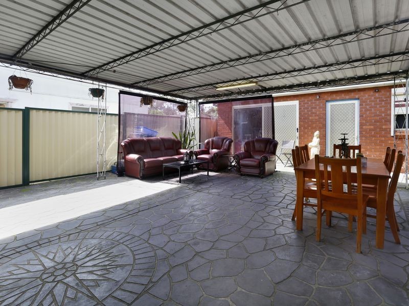 17 Robertson Road, Chester Hill NSW 2162