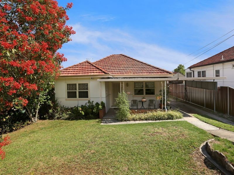 39 Esme Avenue, Chester Hill NSW 2162