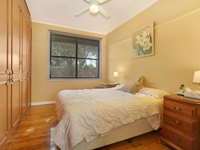 11 Whiting Street, Regents Park NSW 2143