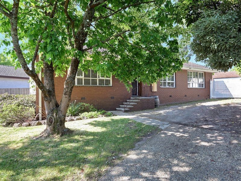19 Sunhill Avenue, Ringwood VIC 3134
