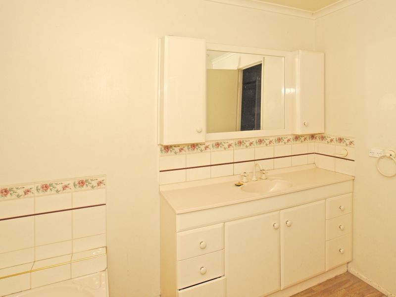 67 Central Avenue, Croydon South VIC 3136