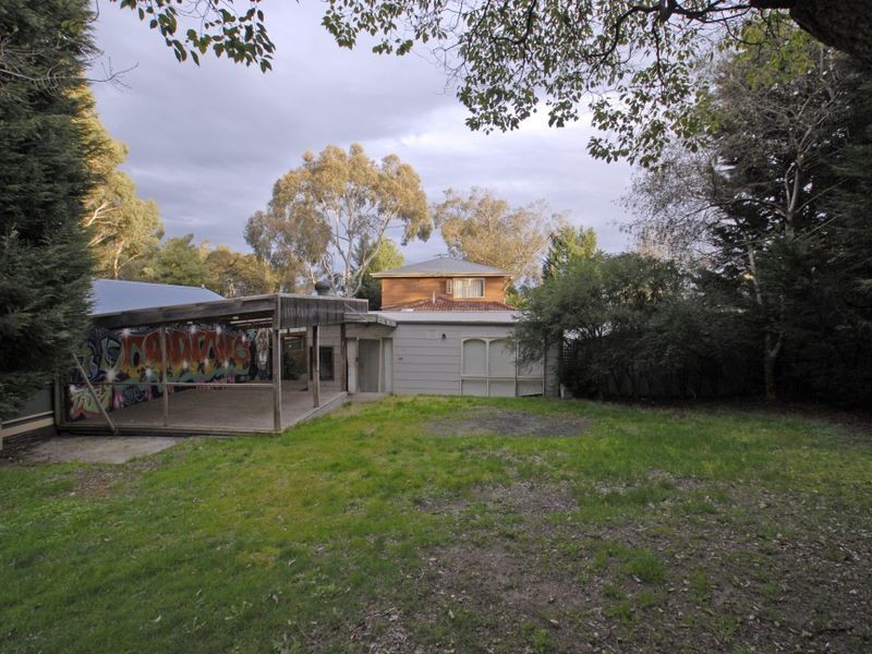 67 Central Avenue, Croydon South VIC 3136