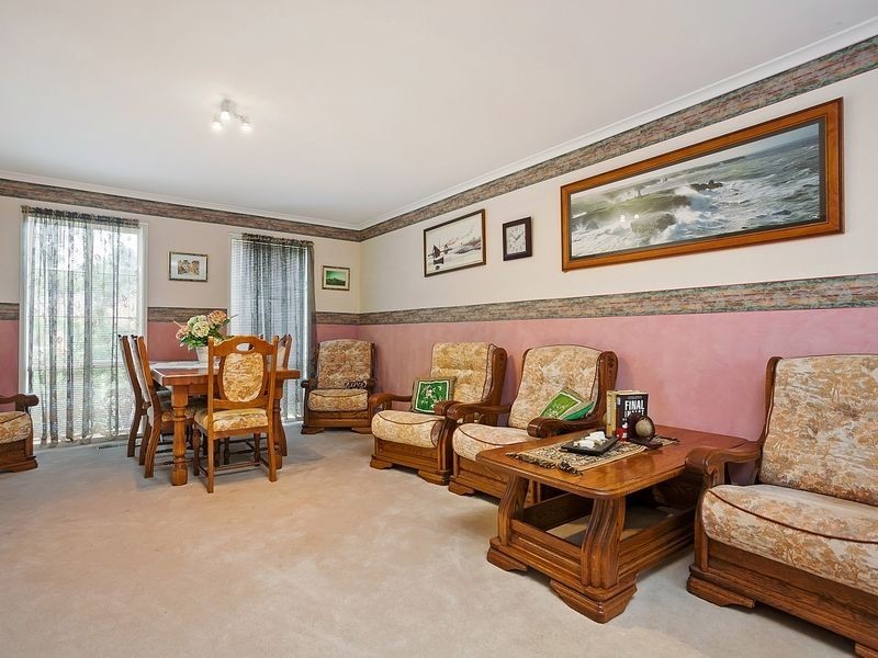 40 Wellington Park Drive, Warranwood VIC 3134