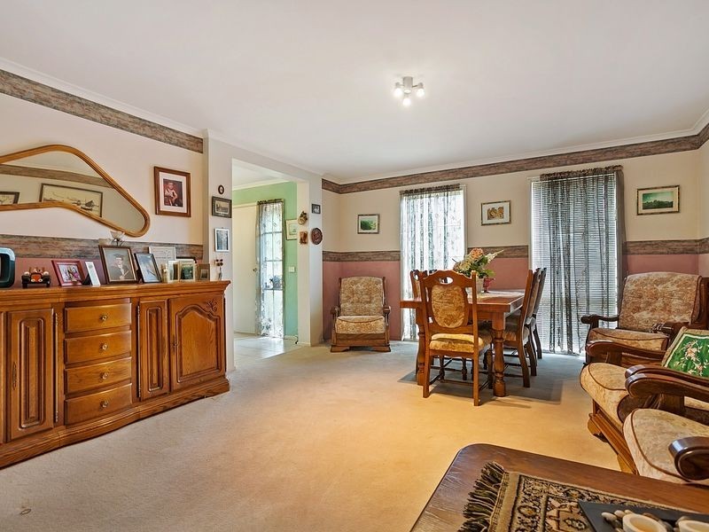 40 Wellington Park Drive, Warranwood VIC 3134