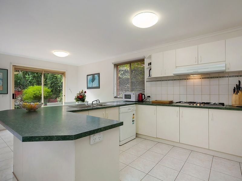 40 Wellington Park Drive, Warranwood VIC 3134