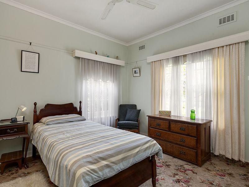 65 Bayswater Road, Croydon VIC 3136