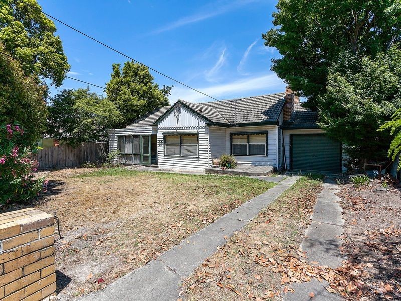 32 Caroline Street, Ringwood VIC 3134