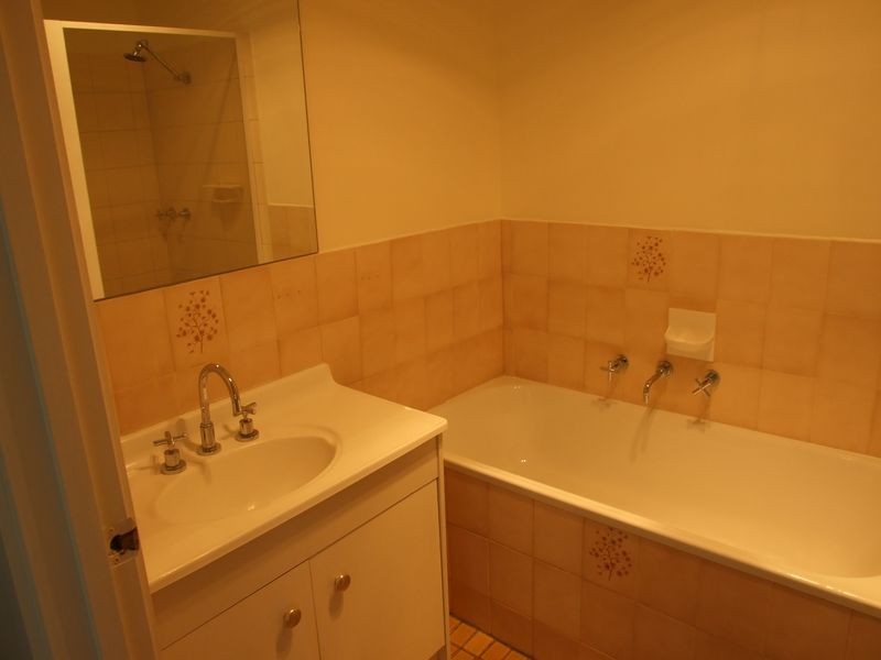 2/3 Mines Road, Ringwood East VIC 3135