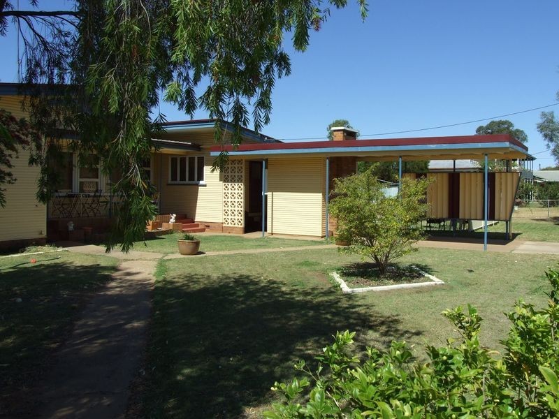 20 DEVERELL STREET, Charleville QLD 4470