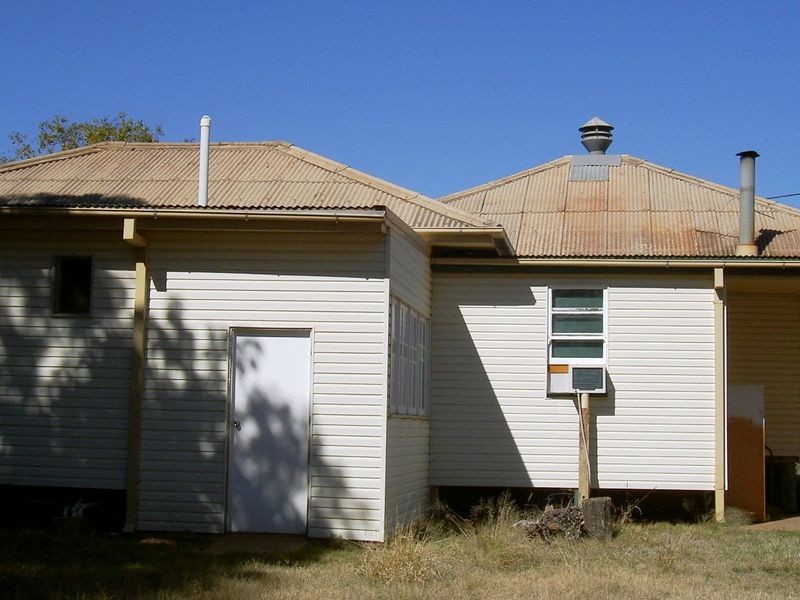 101 WATSON STREET, Charleville QLD 4470