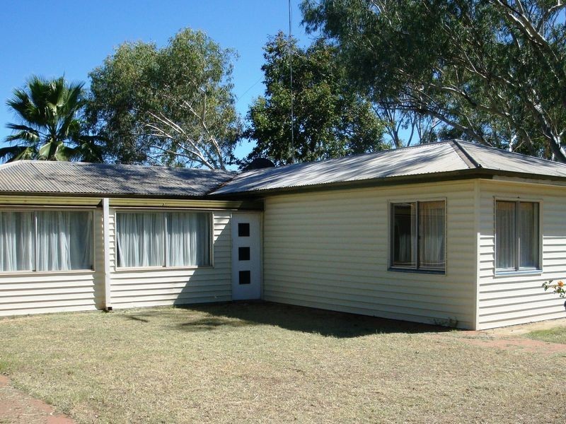 11 BAKER STREET, Charleville QLD 4470