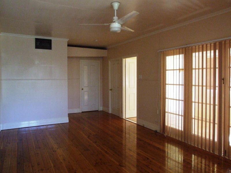 8 CHESTER STREET, Charleville QLD 4470