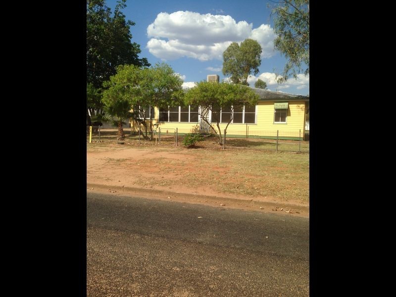 1 Wilde Street, Charleville QLD 4470