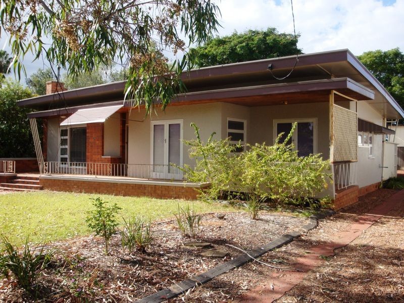 136 PARRY STREET, Charleville QLD 4470