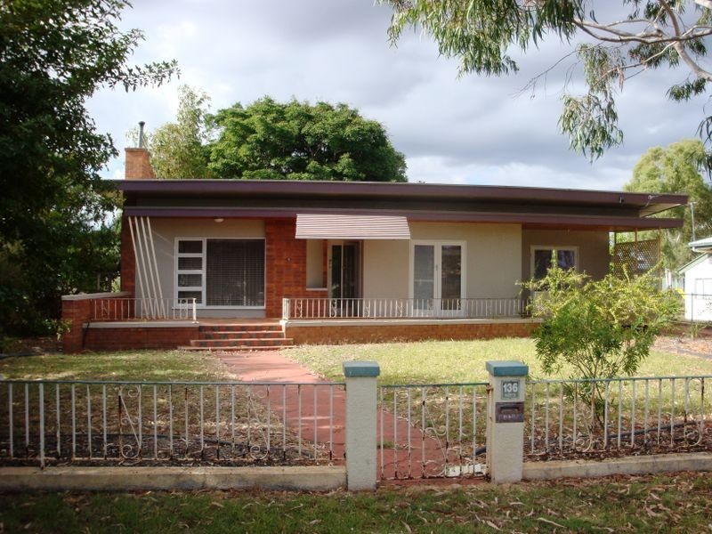 136 PARRY STREET, Charleville QLD 4470