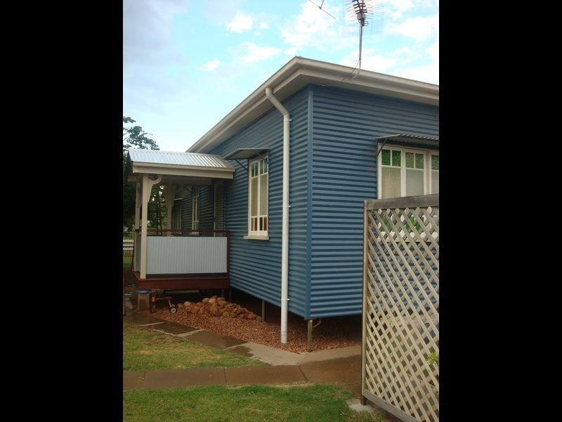 142 GALATEA STREET, Charleville QLD 4470