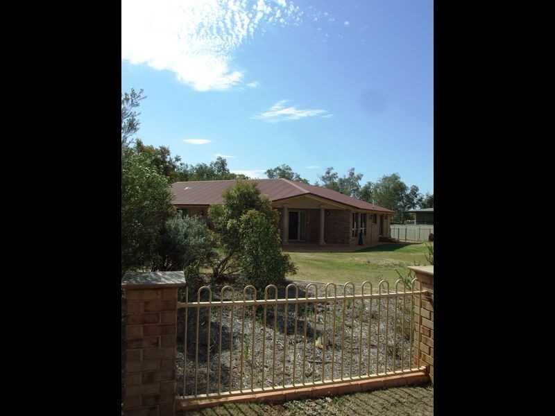 231 PARRY STREET, Charleville QLD 4470