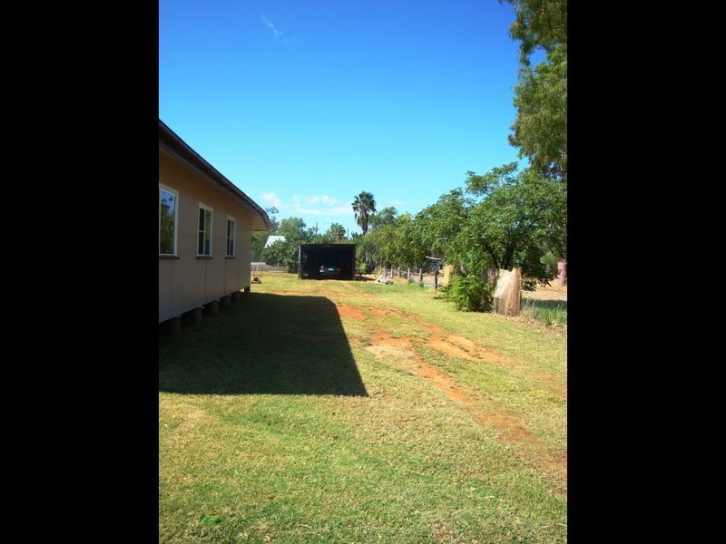 12 EAST STREET, Charleville QLD 4470