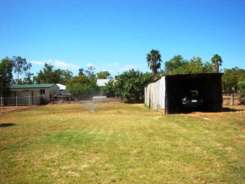 12 EAST STREET, Charleville QLD 4470
