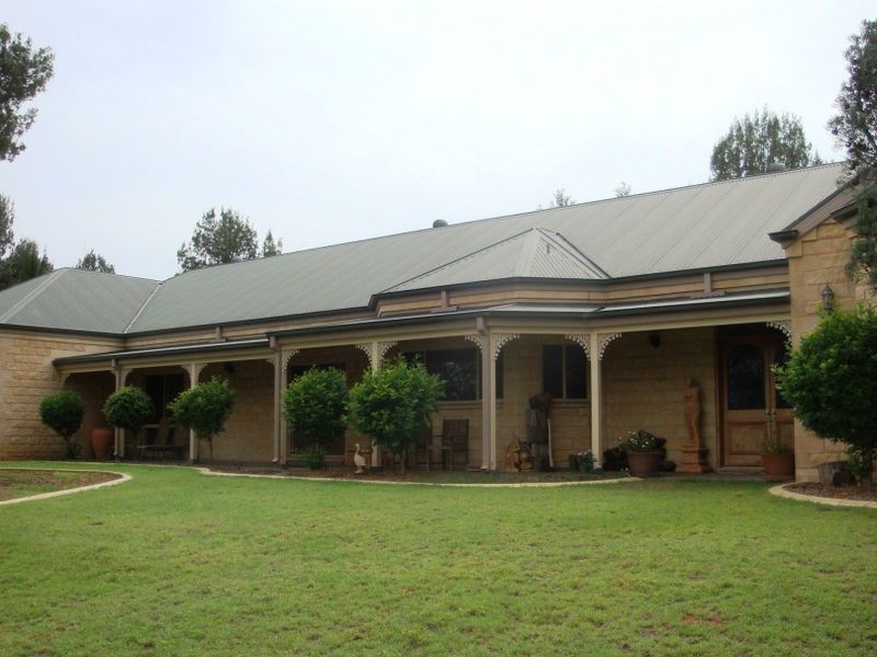 136 BANJARRA DRIVE, Charleville QLD 4470