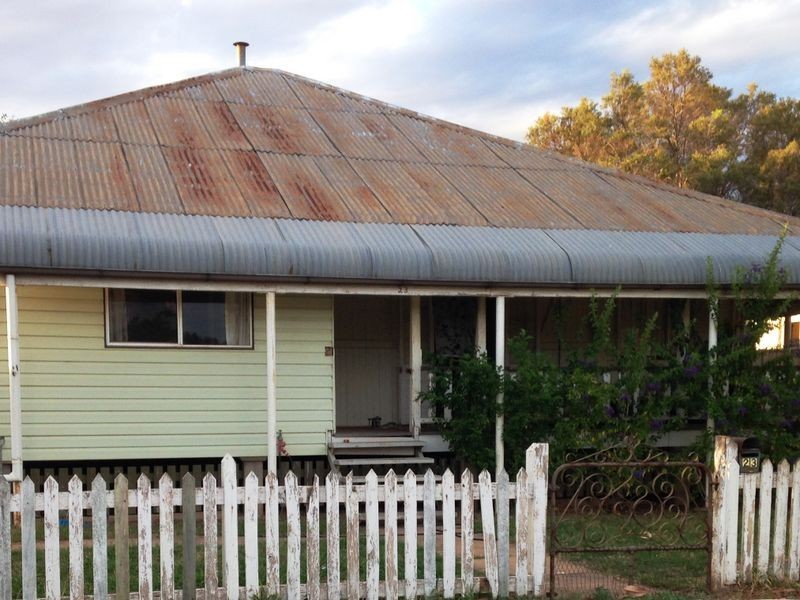 23 Edward  Street, Charleville QLD 4470