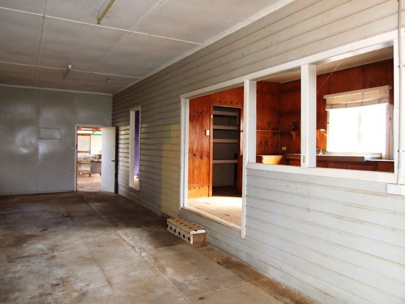 1 LITTLE PAGE STREET, Charleville QLD 4470