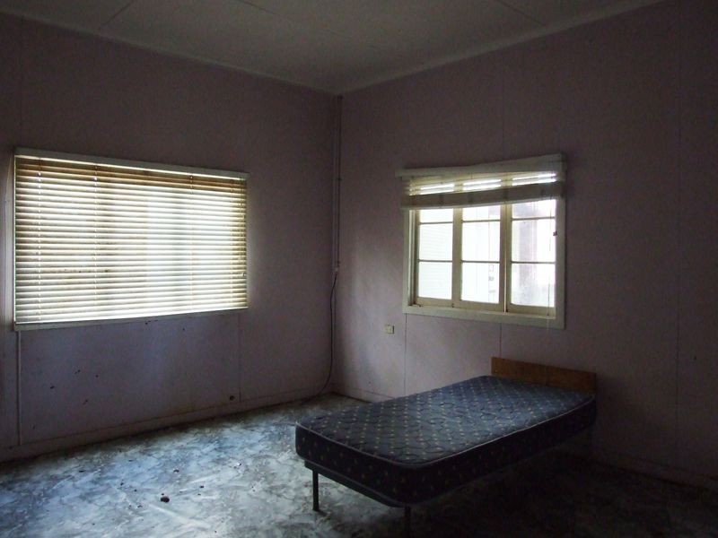 1 LITTLE PAGE STREET, Charleville QLD 4470