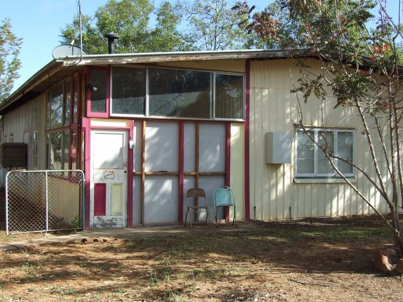 1 LITTLE PAGE STREET, Charleville QLD 4470