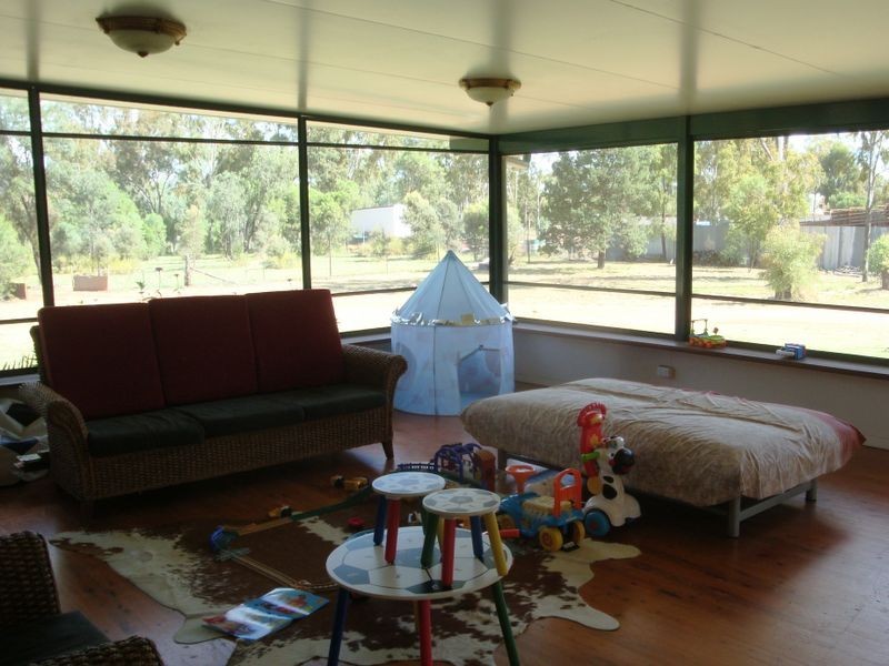 1 KENNEDY STREET, Charleville QLD 4470