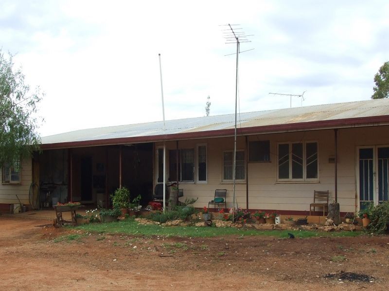 99 RED LANE, Charleville QLD 4470