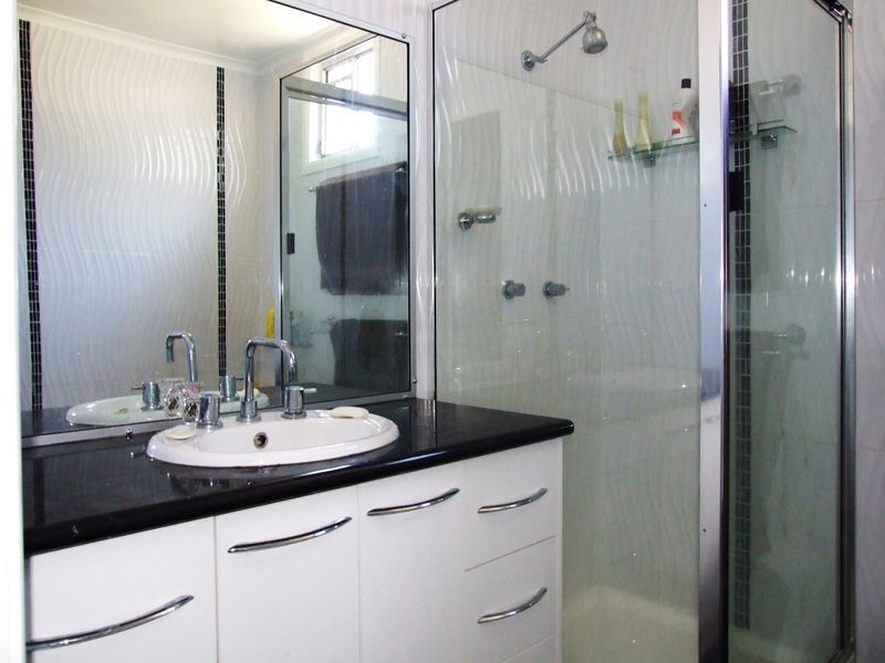 20 DEVERELL STREET, Charleville QLD 4470